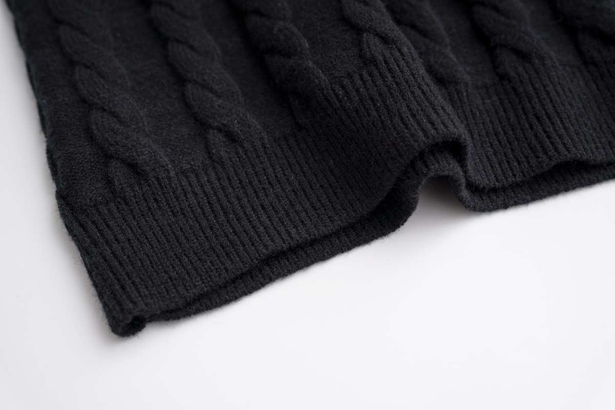 Men and Women Couple Crew Neck Casual Sweater