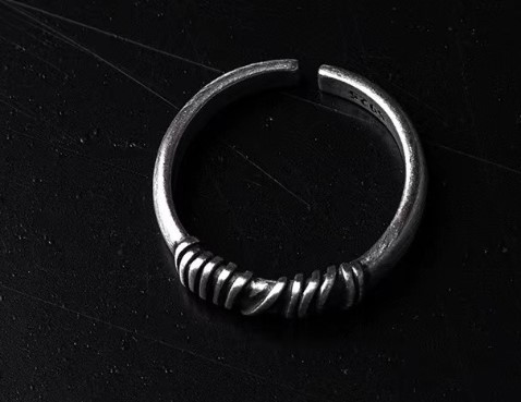 Thousand Stack Thai Silver Ring Image 3