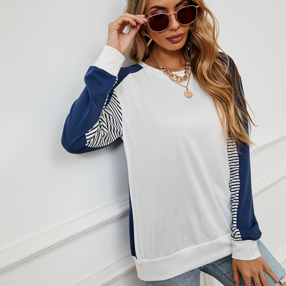 Women's Sweater Image 2