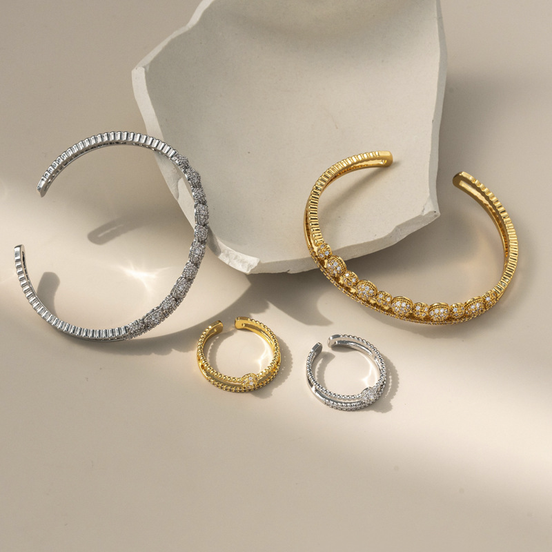 Hollow Open-end Niche Design Ring - Image 1