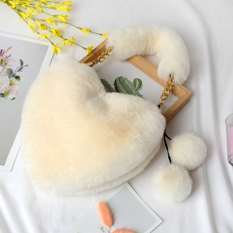 Heart-shaped Plush Handbag Image 2