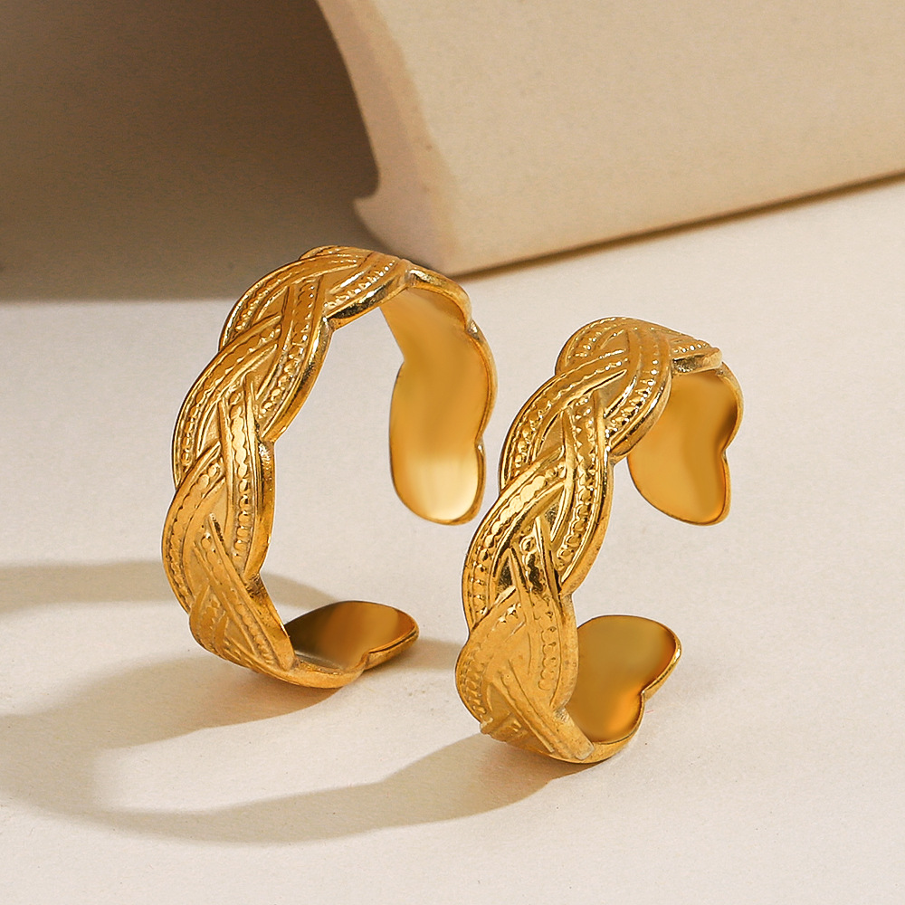 Retro Hip Hop Titanium Steel Ring - Elegant Design