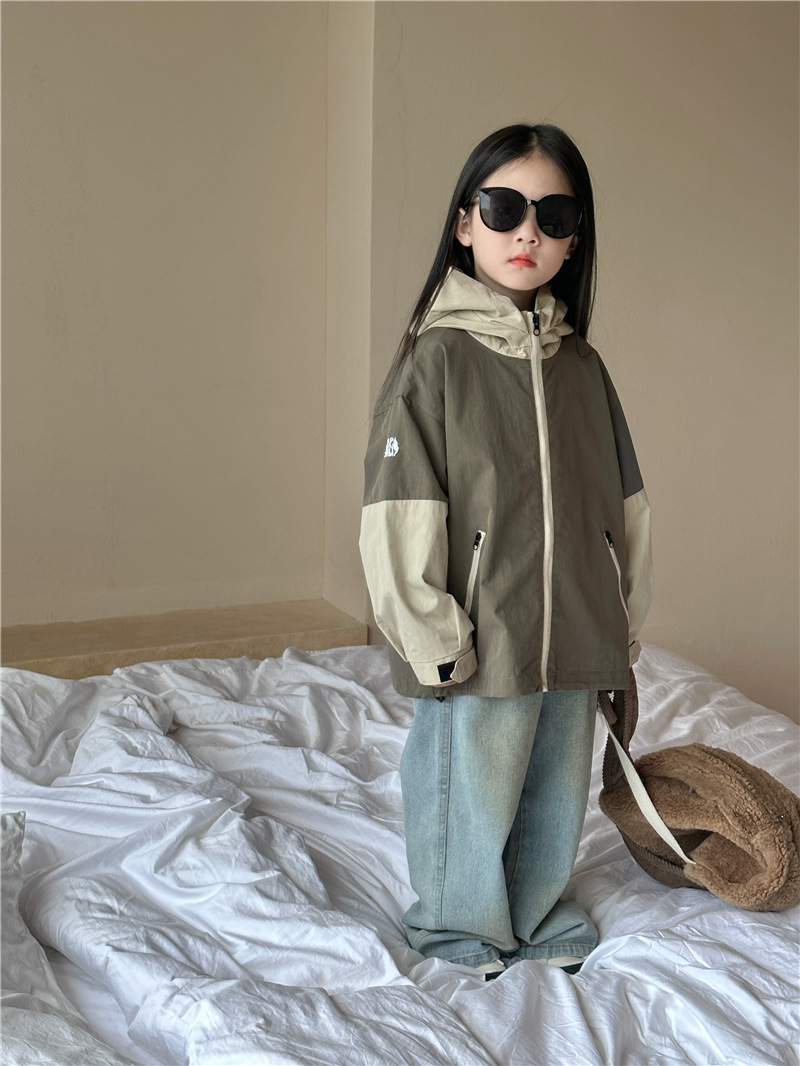 Korean Style Children's Zipper Jacket Image 9