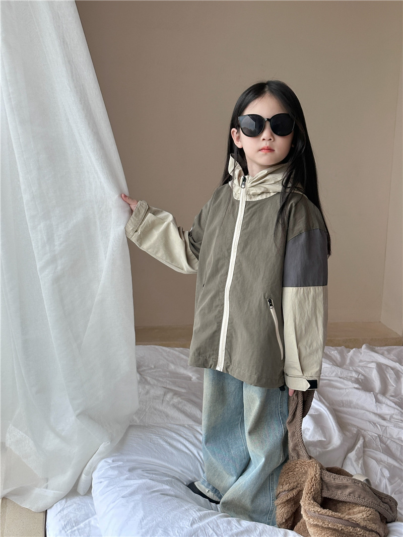 Korean Style Children's Zipper Jacket Image 6