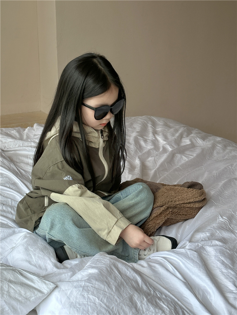 Korean Style Children's Zipper Jacket Image 10