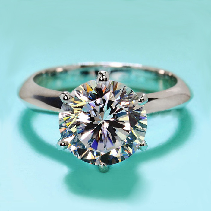 Women's Fashion Simple Hexaclaw Zircon Ring Image 3