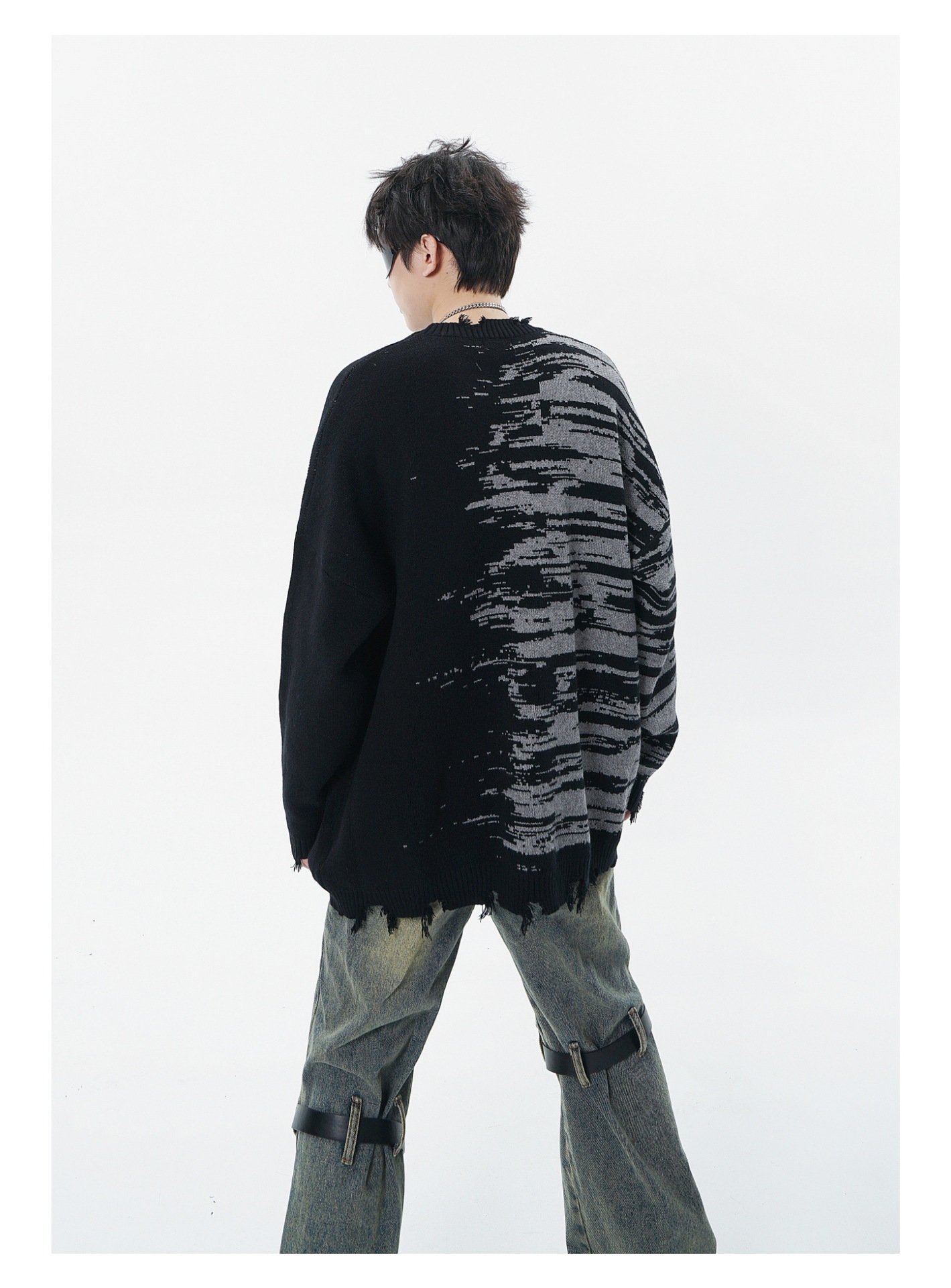 Zebra Pattern Sweater Image 5