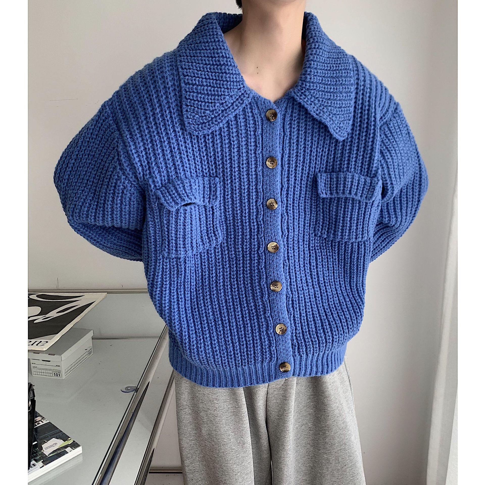 Winter Lapel Sweater Image 5