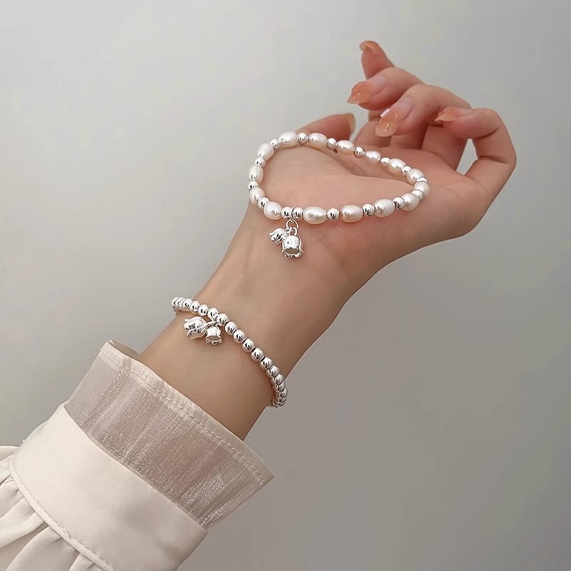Lily Pearl Bracelet Front View
