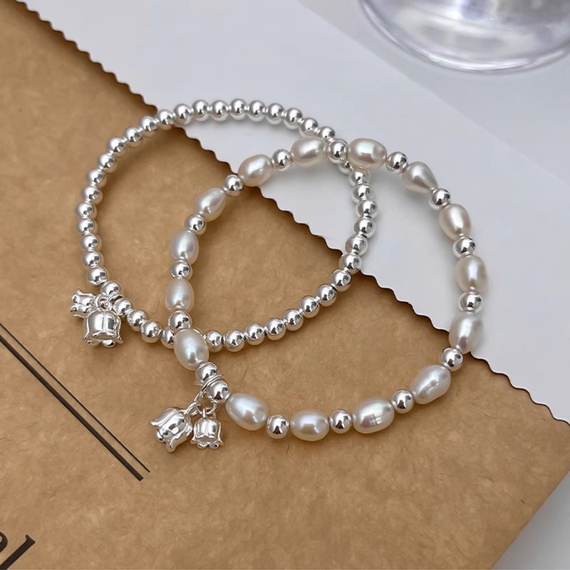 Lily Pearl Bracelet Side View