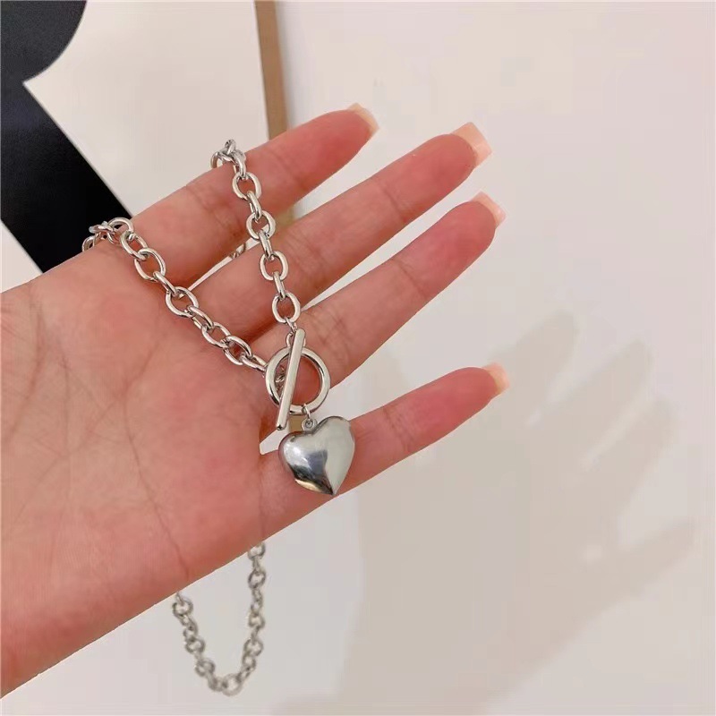 Women's Heart Pendant O-shaped Bracelet Image 2
