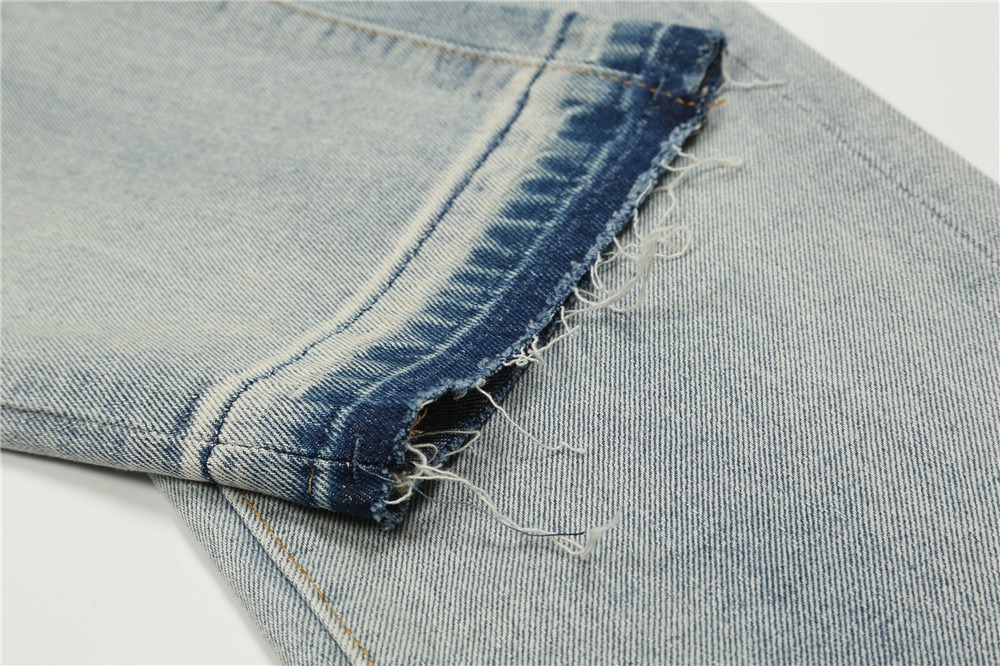 Light Washed Jeans - Lifestyle