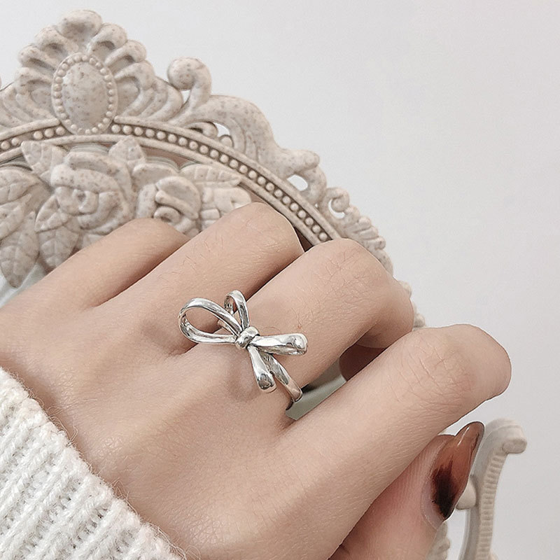 Bow Ring Image 2