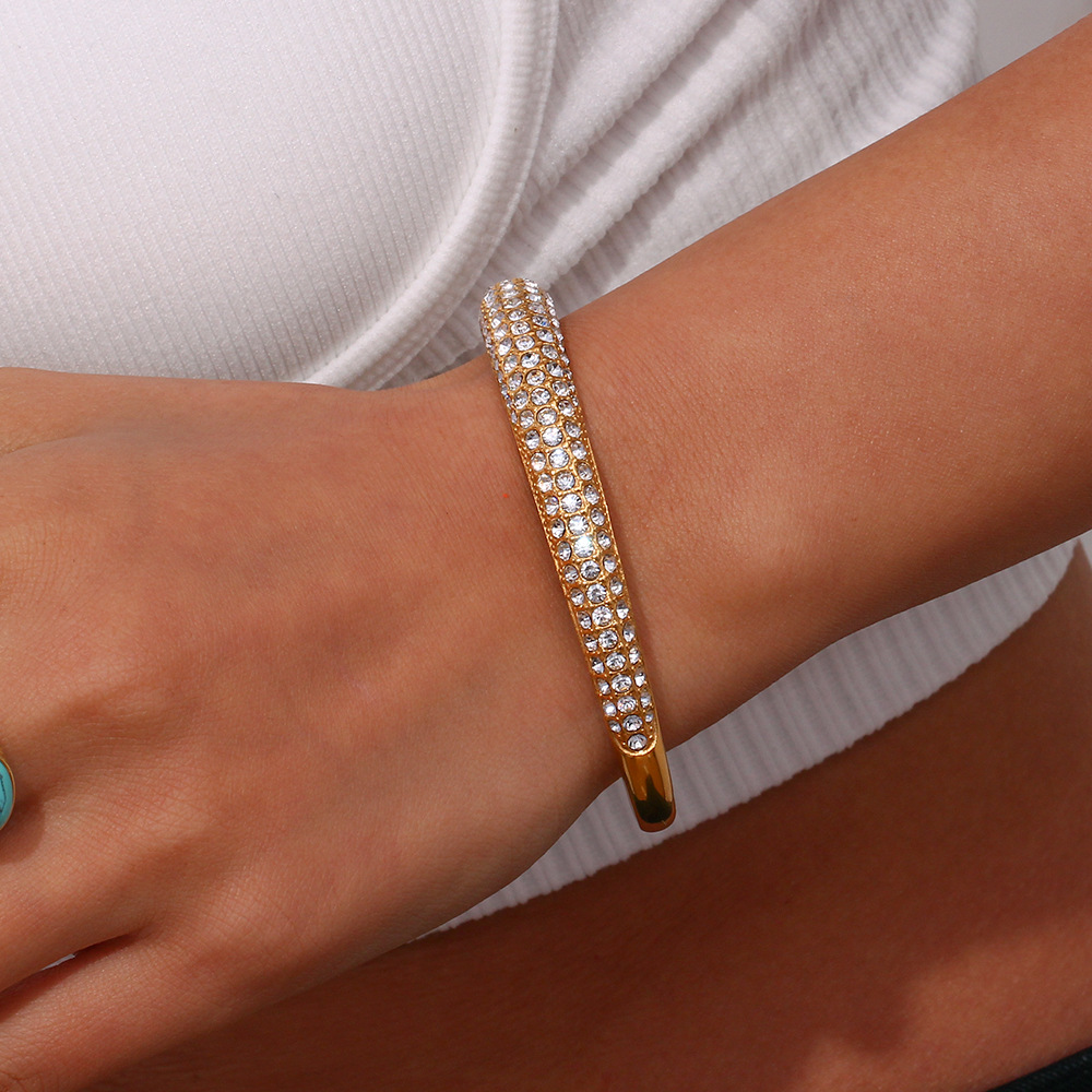 Elara Diamond Bracelet Image 10