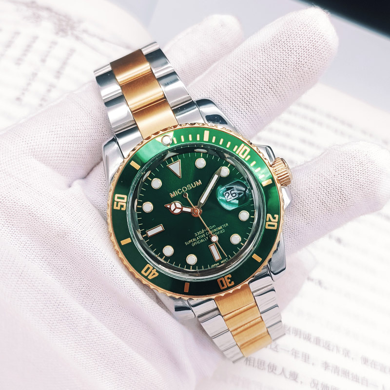 Men's Business Calendar Stainless Steel Watch - Close Up