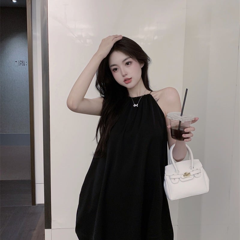 Women's Fashion Halter Neck Suspender Dress Image 2