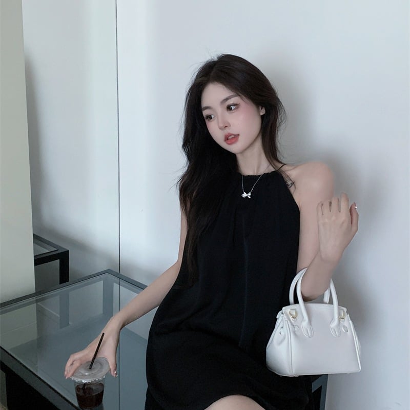 Women's Fashion Halter Neck Suspender Dress Image 4
