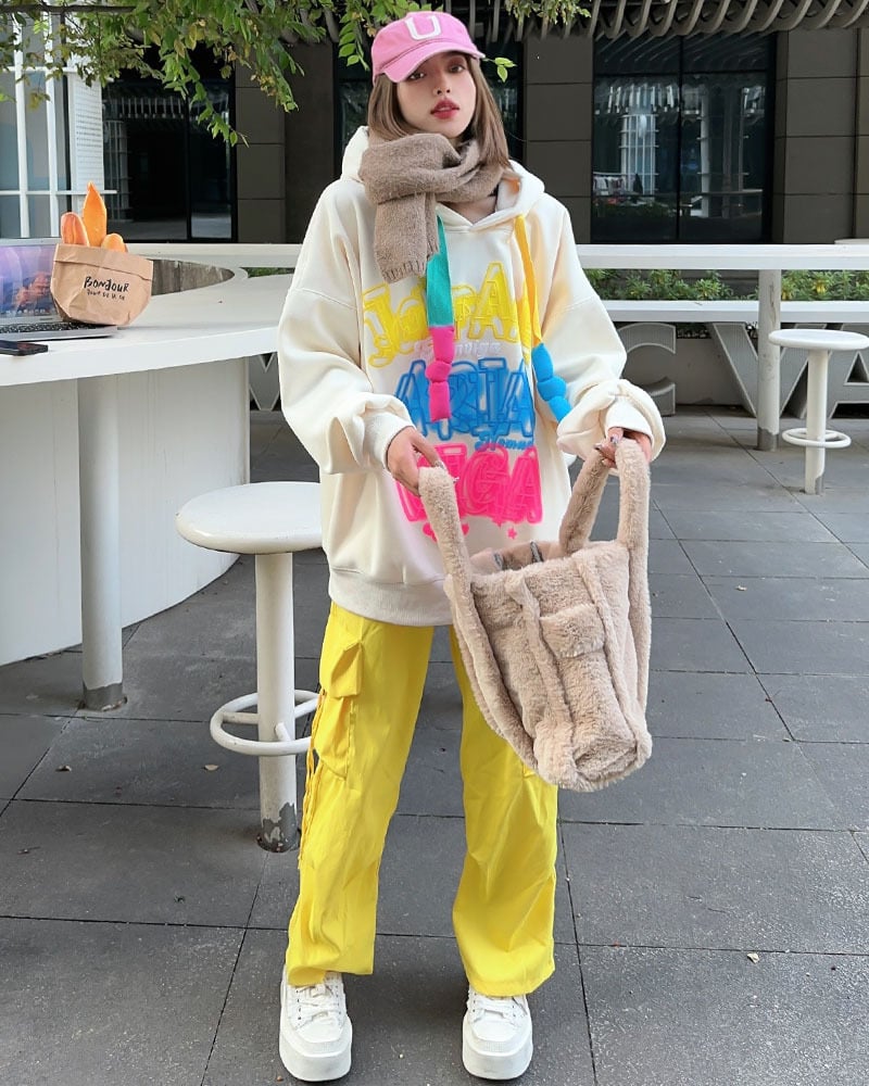 Velvet Padded Hooded Sweatshirt - Image 11