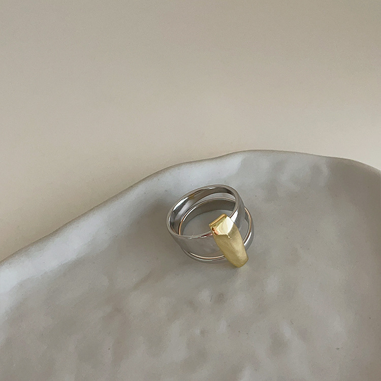 Gold and Silver Contrast Color Irregular Metal Ring 7
