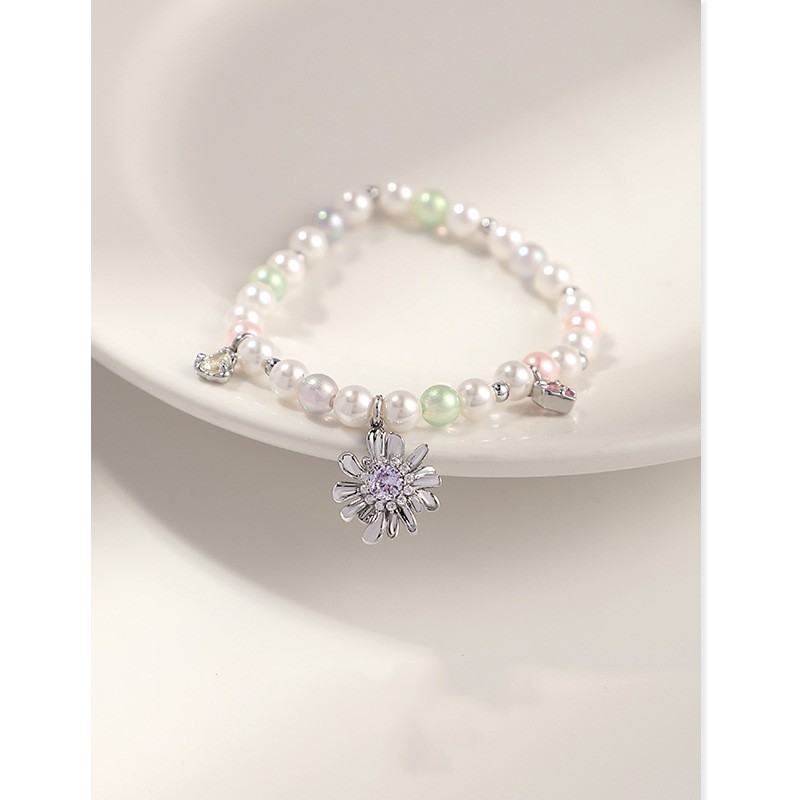 Women's Colorful Pearl Flower Bracelet Image 5