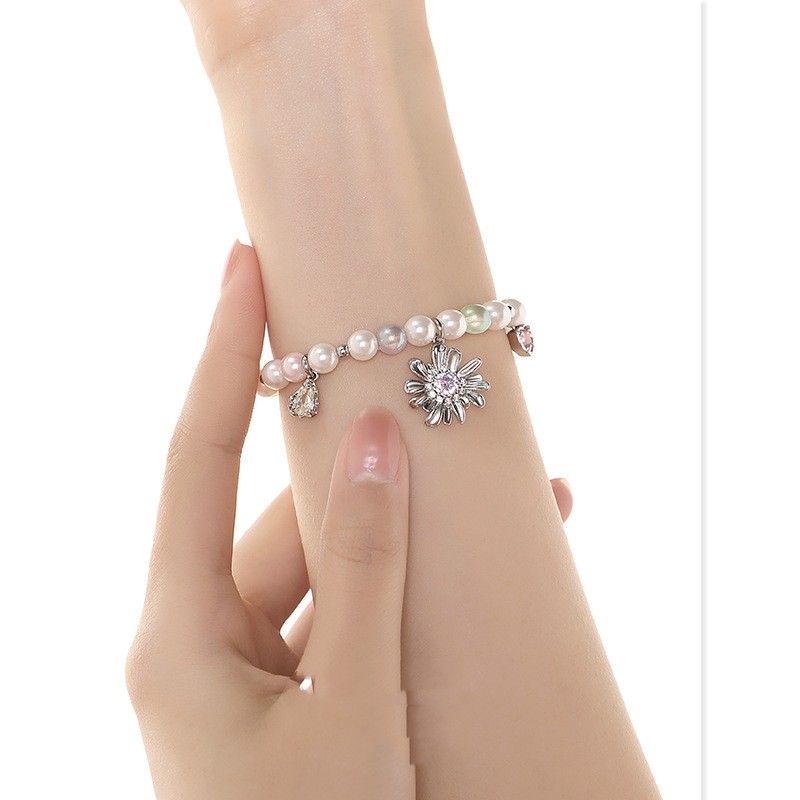 Women's Colorful Pearl Flower Bracelet Image 3