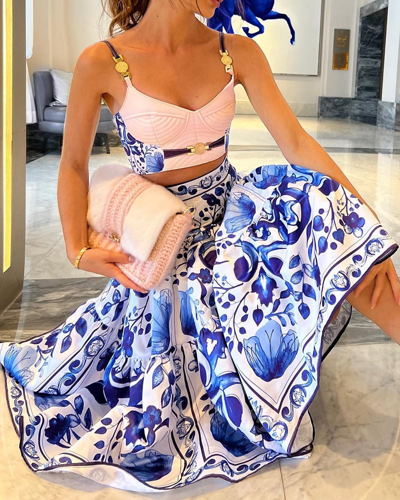 Flounced Skirt Details