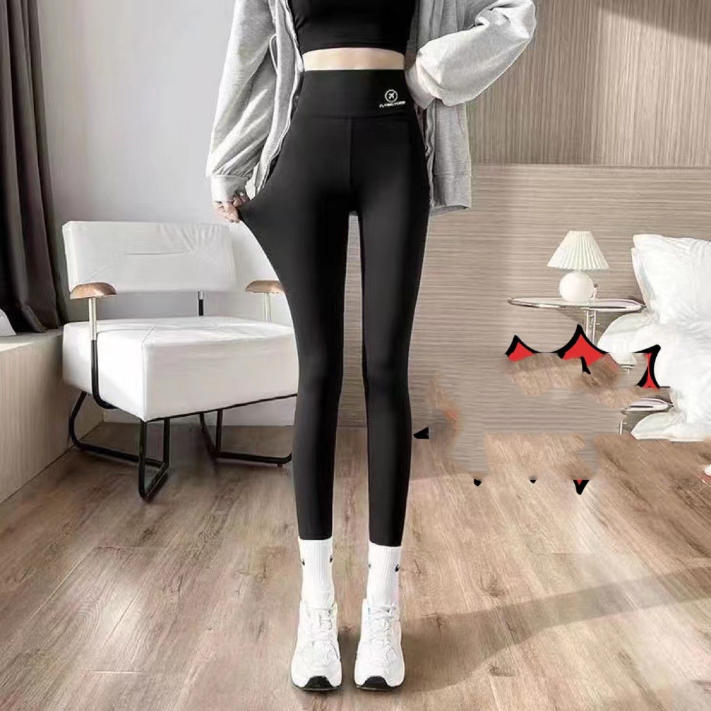 Fleece-lined Shark Pants in Black