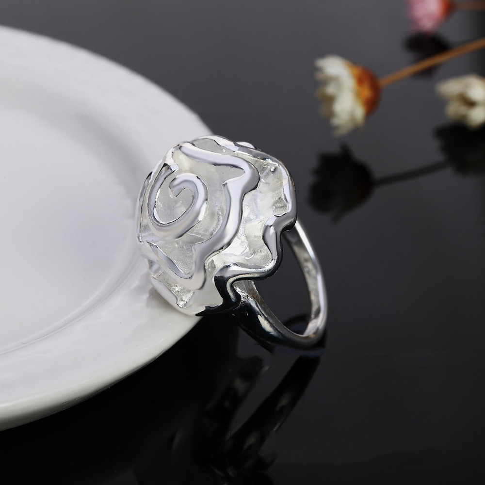 Stylish Rose Ring
