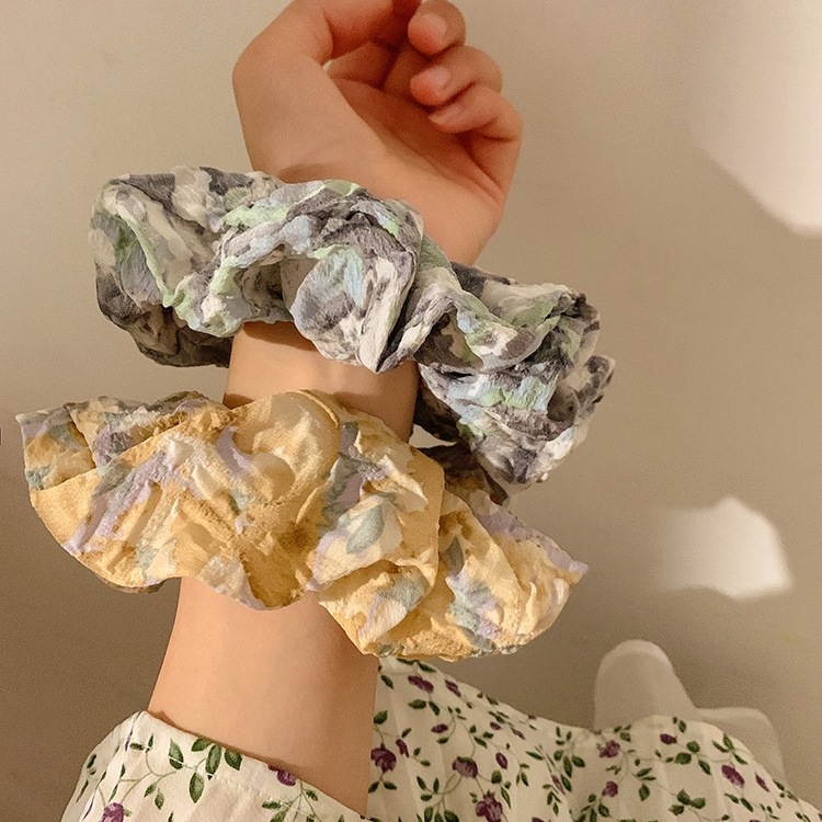 Floral Hair Ring - Image 4