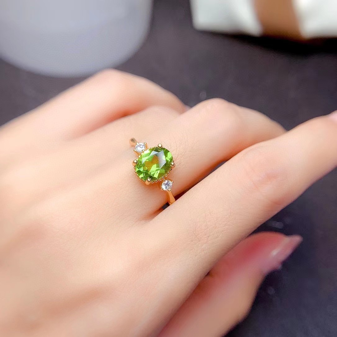 Peridot Ring Image 2