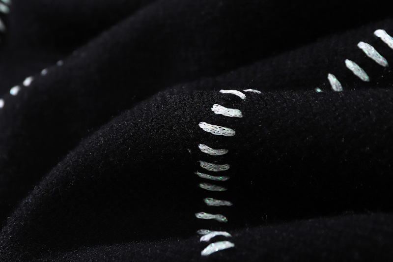 Niche Design Couple Sweater