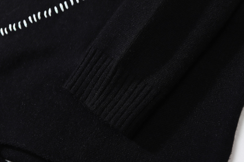 Niche Design Couple Sweater