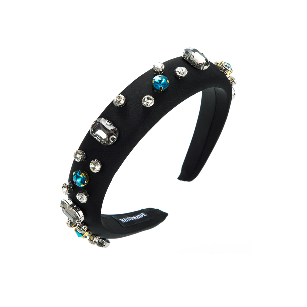 Fashionable hair band