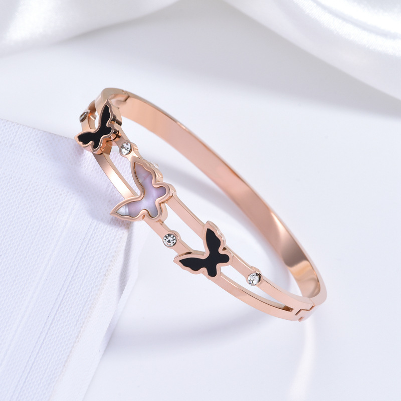 Women's Non-fading Titanium Steel Bracelet Image 2