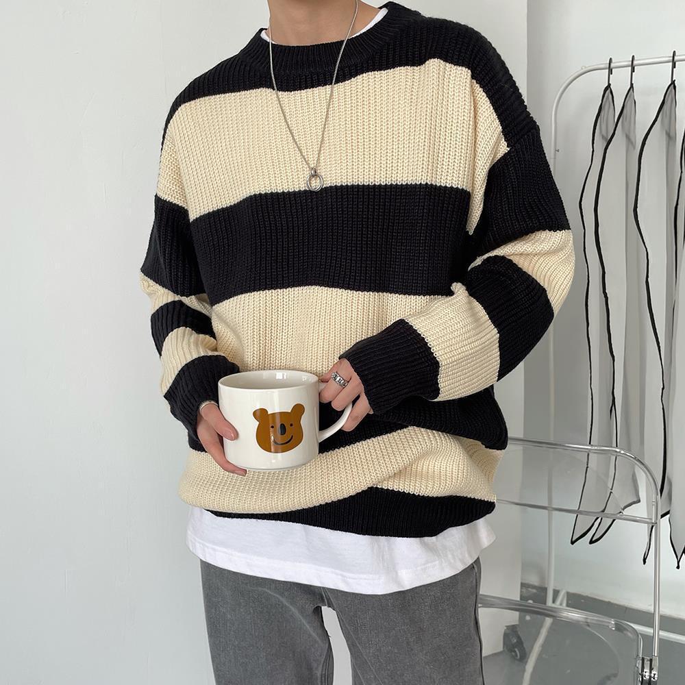 Sweater Image 2