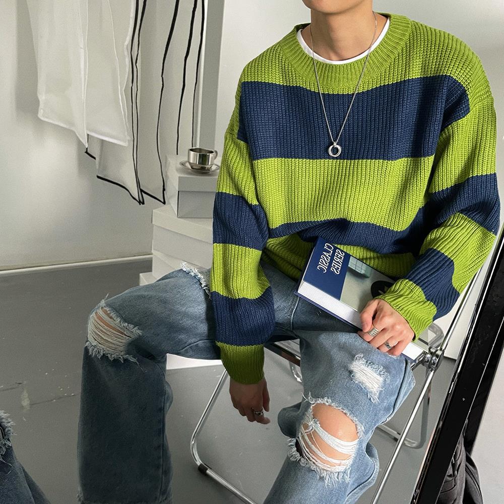 Sweater Image 5
