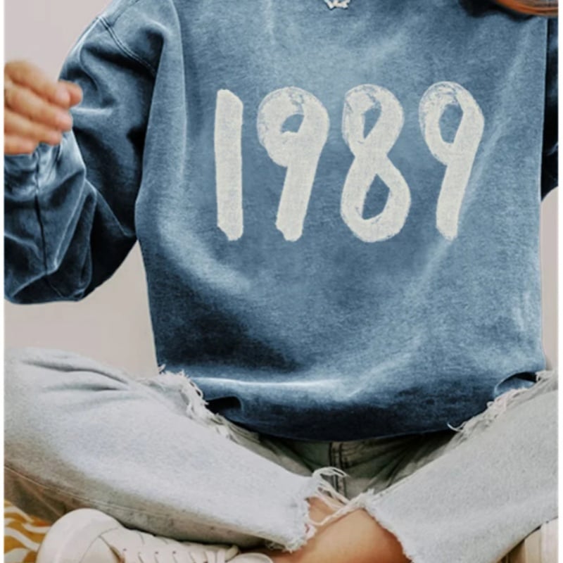 Sweater Image 3