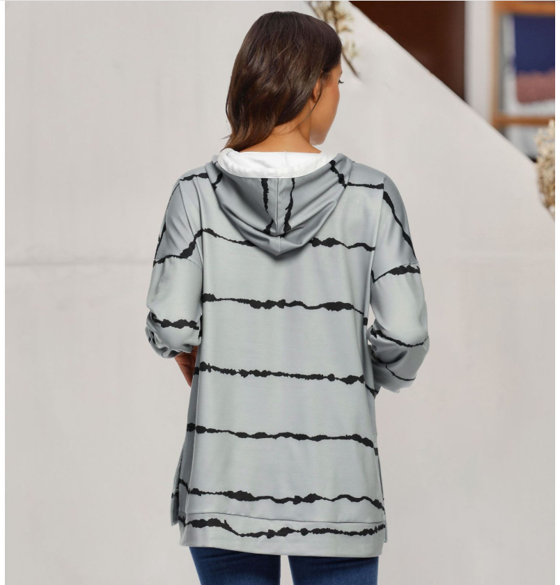 Women's Printed Striped Sweater Image 4