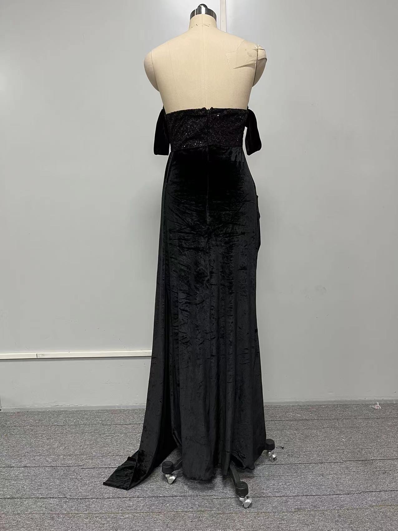 Fishtail Slit Evening Dress Image 4
