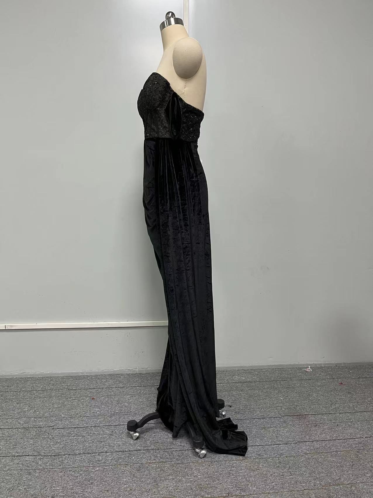 Fishtail Slit Evening Dress Image 3