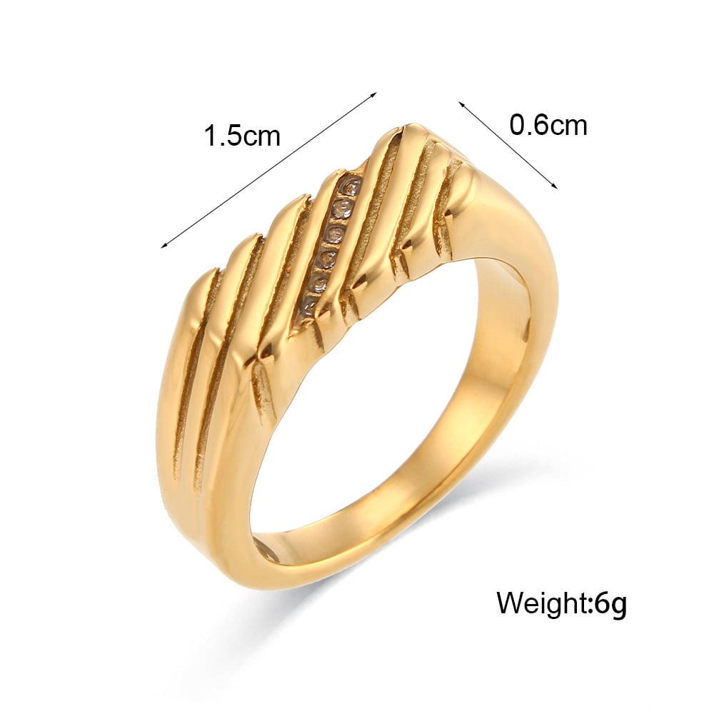 18K Gold Diagonal Stripe Inlaid Zircon Rectangular Ring - Image 2