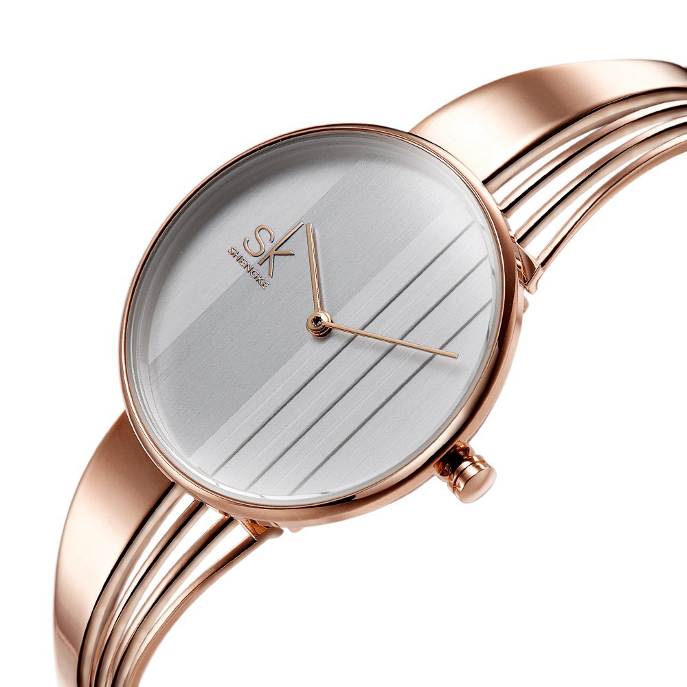 Women's Quartz Watch Features