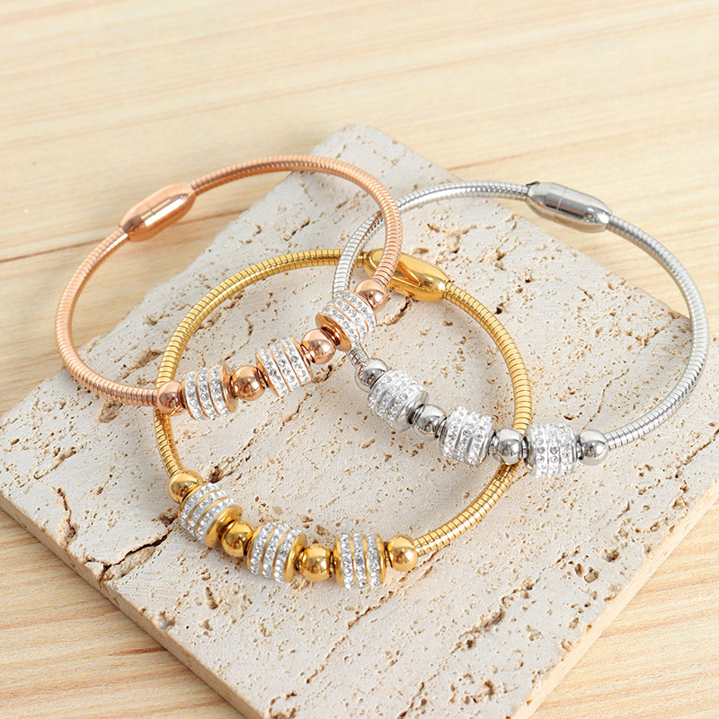 Z004 Gold Bracelet