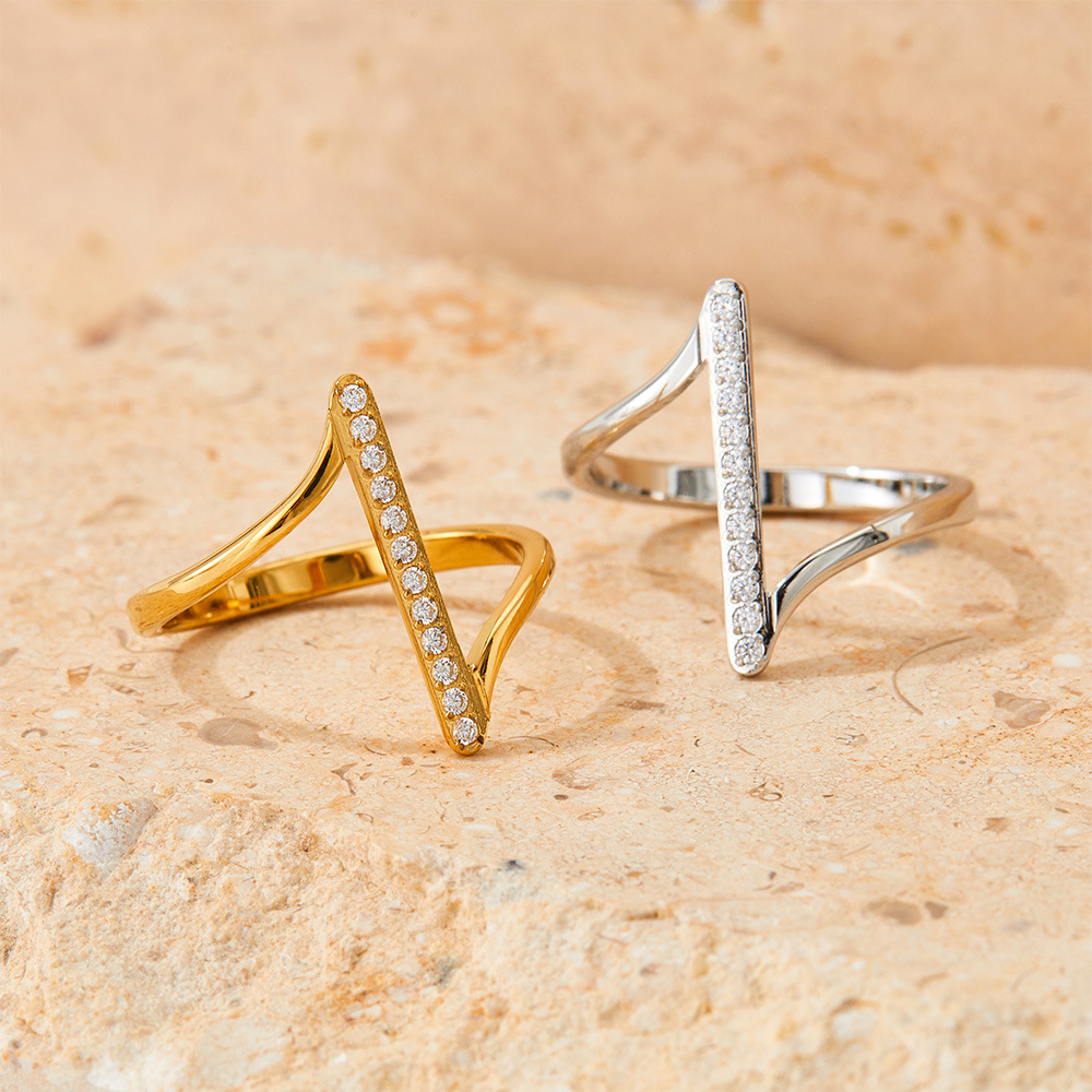 Micro Inlaid Zircon Wave Word Index Finger Ring 6