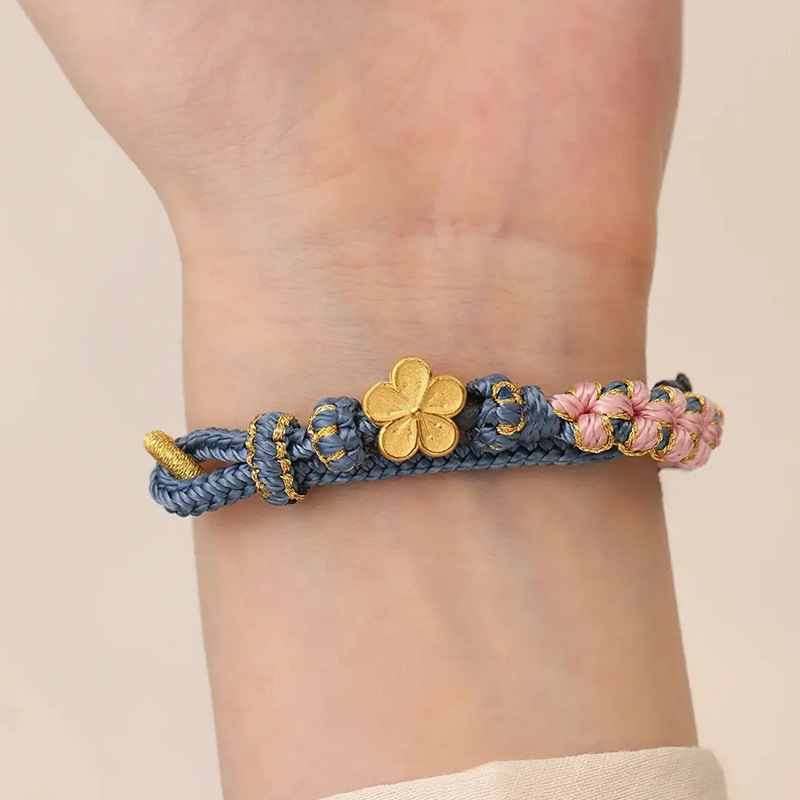 Lucky Beads Hand Weaving Bracelet Close-Up