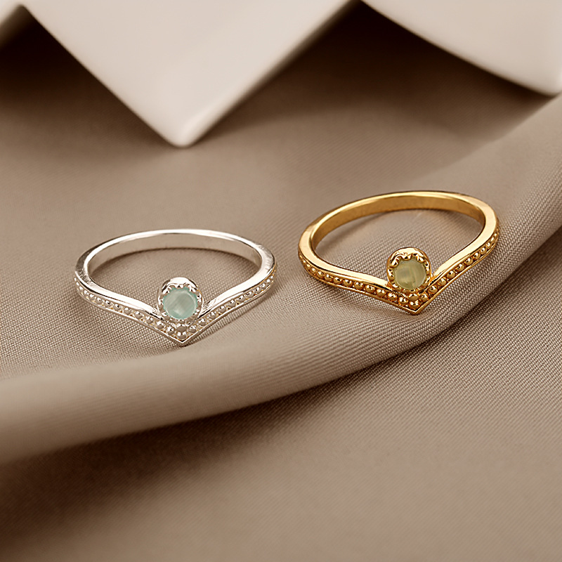 Crown Women's Ring - Lifestyle