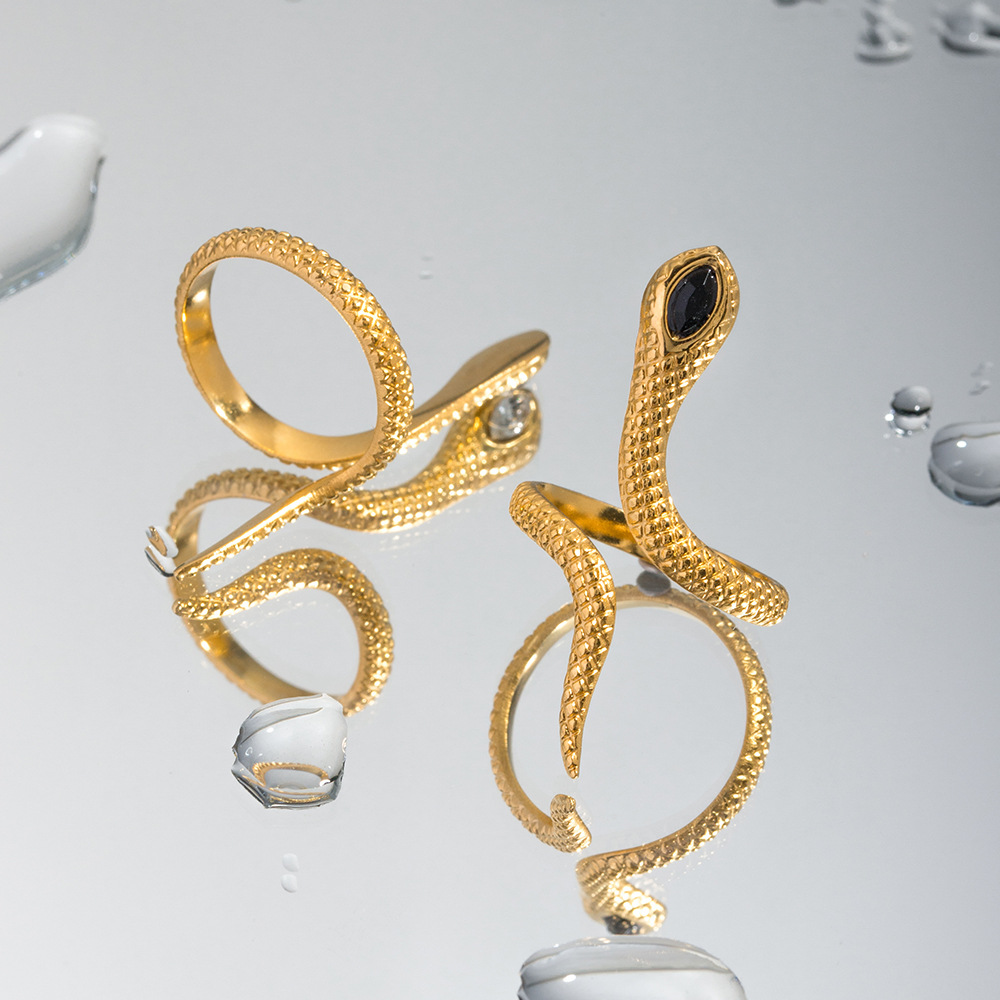 Stainless Steel Inlaid Zircon Snake Eye-catching Ring 1