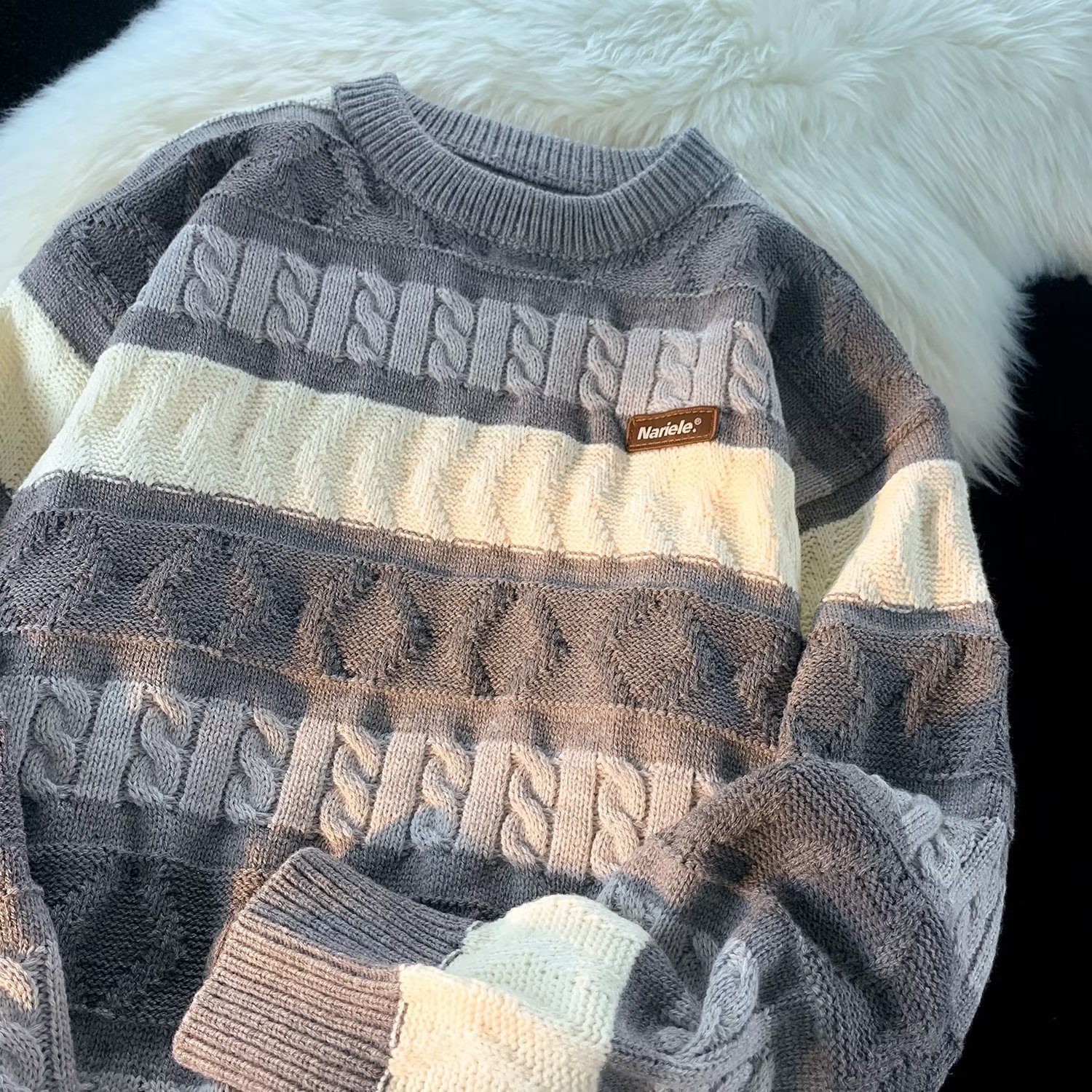 Men's Fashionable Sweater 4
