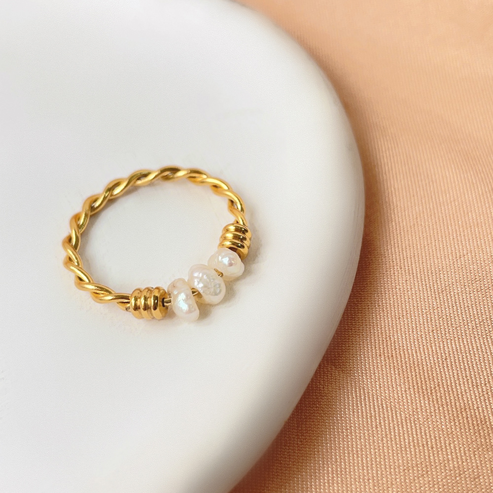 Gold Ring - Size No.6