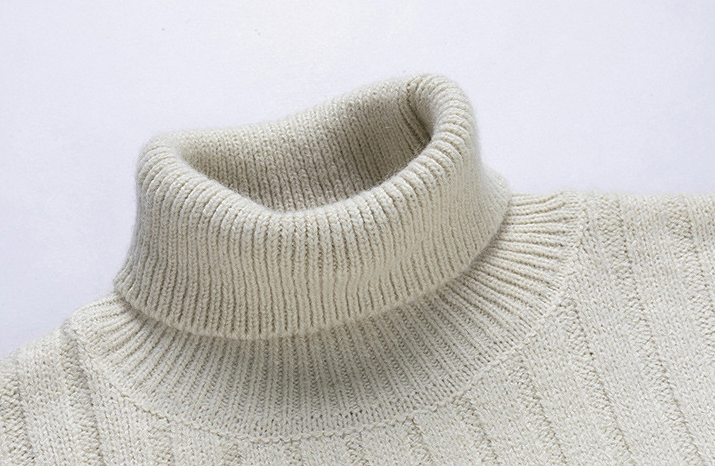 Men's Sweater Image 7